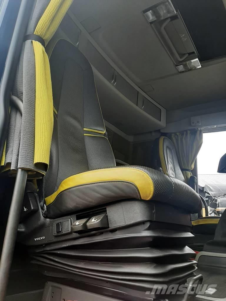 Volvo FH 16 木材トラック