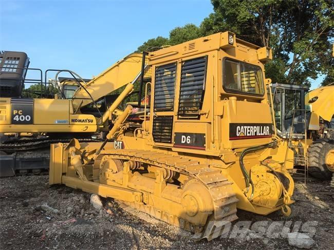 CAT D 6 D ブルドーザー