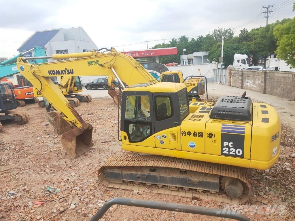 Komatsu PC220-7 大型油圧ショベル12t以上（パワーショベル・ユンボ）