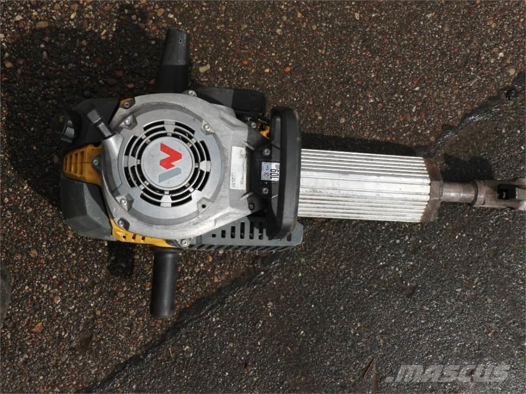 Neuson BH65 ハンマー／ブレーカ