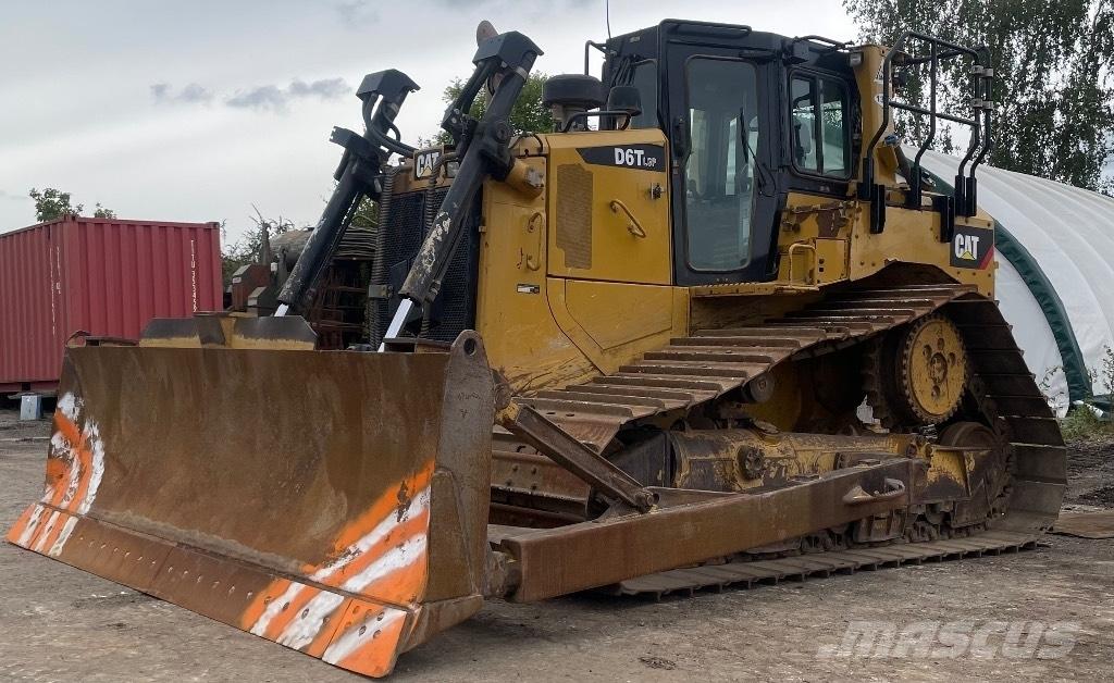 CAT D 6 T LGP ブルドーザー