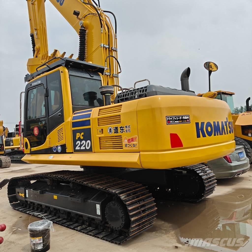 Komatsu 220-8MO 大型油圧ショベル12t以上（パワーショベル・ユンボ）