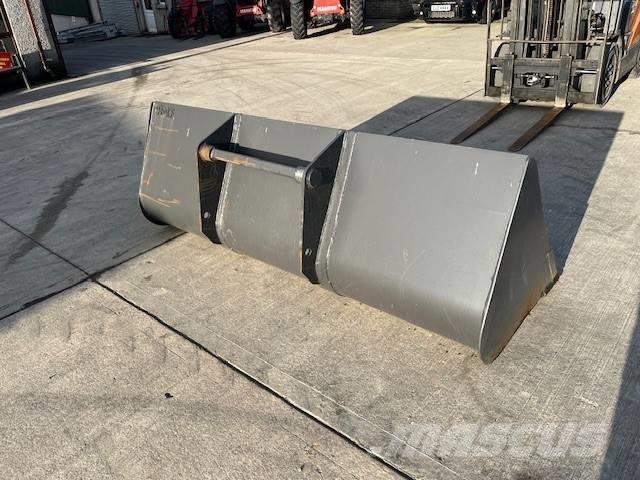 Manitou Bucket テレスコーピックハンドラー