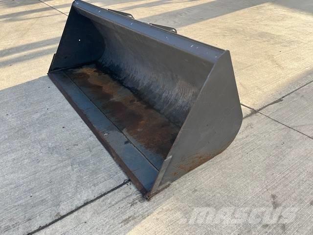 Manitou Bucket テレスコーピックハンドラー