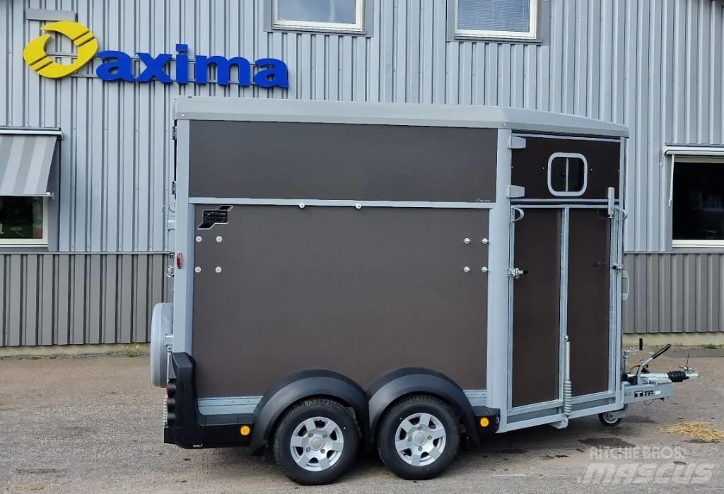 Ifor Williams HB 511 家畜輸送用トレーラー