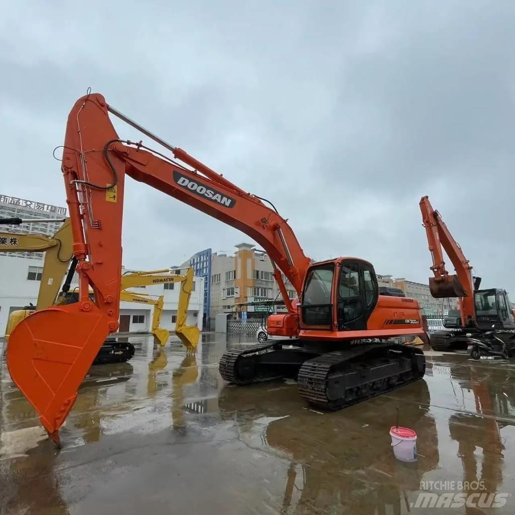 Doosan DX 300 LC ミニ油圧ショベル 7t以下（ミニユンボ・ミニディガー）