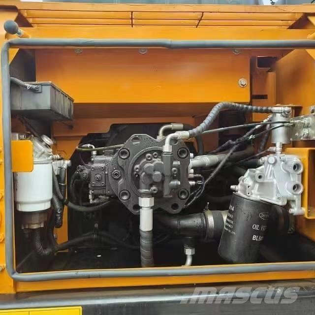 Sany SY215C 大型油圧ショベル12t以上（パワーショベル・ユンボ）