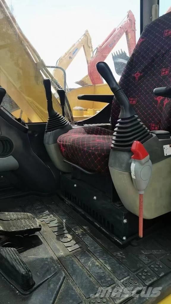 Komatsu PC 70-8 ミニ油圧ショベル 7t以下（ミニユンボ・ミニディガー）