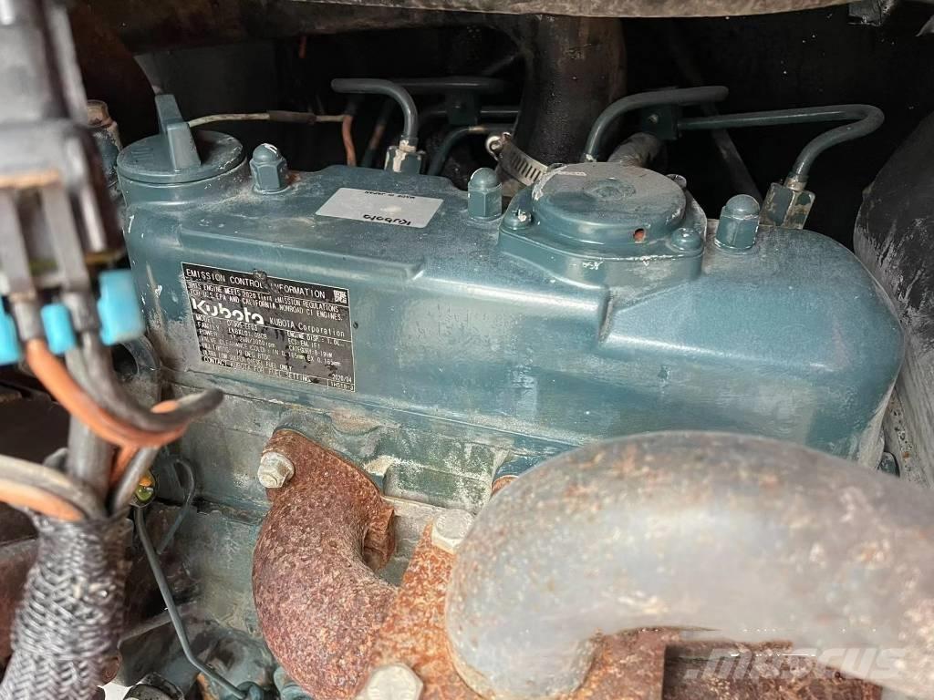 Bobcat S70 スキッドステアローダー