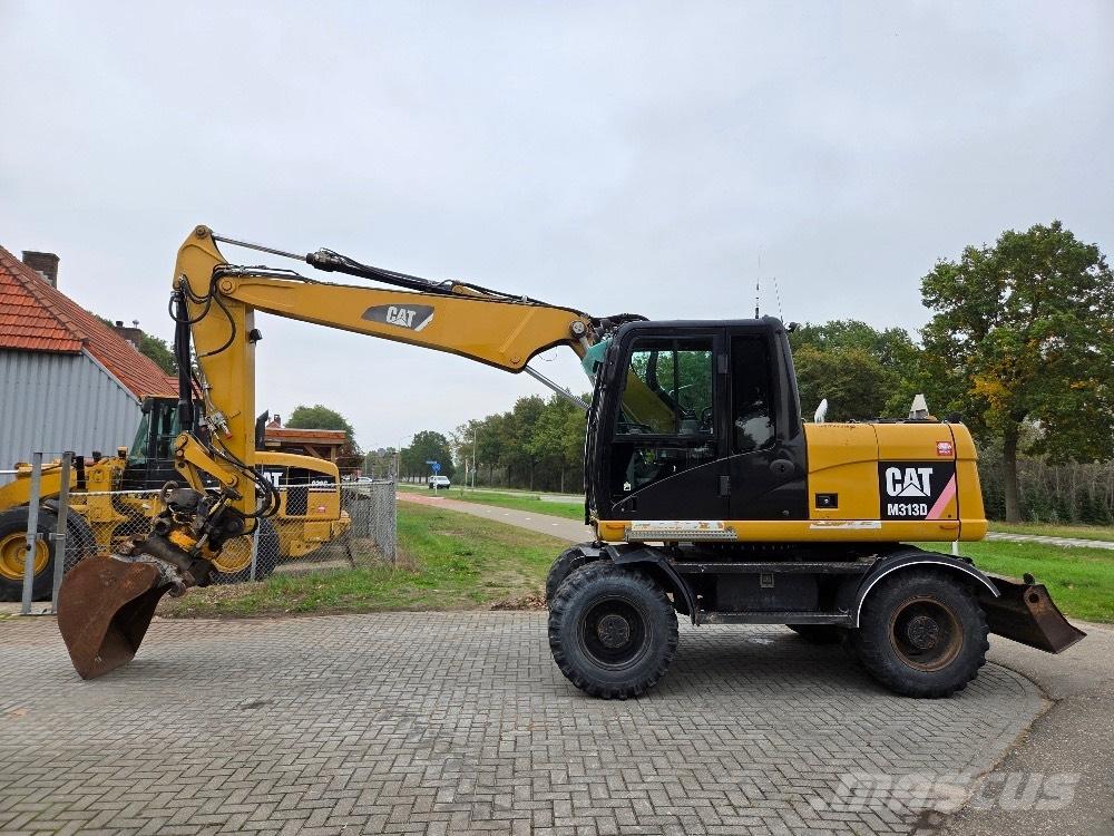 CAT M313D ホイール式油圧ショベル（パワーショベル・ユンボ・バックホー）