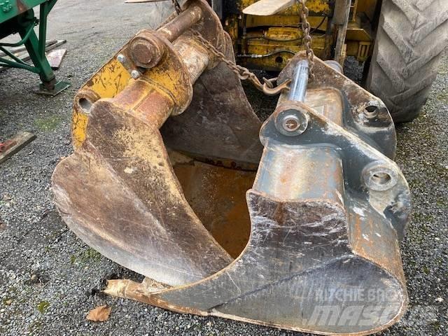 Liebherr R 904 C 大型油圧ショベル12t以上（パワーショベル・ユンボ）