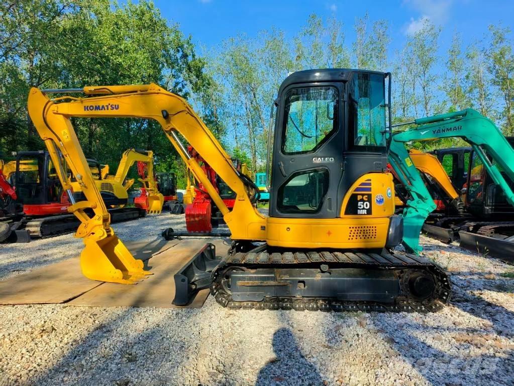 Komatsu PC 50 MR ミニ油圧ショベル 7t以下（ミニユンボ・ミニディガー）