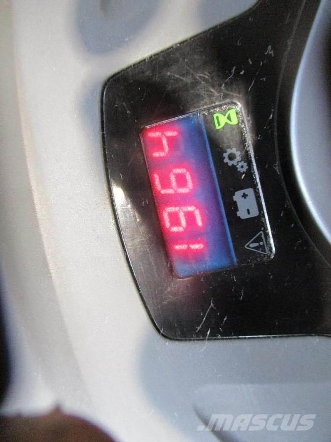 Toyota SPE 120L ウォーキンフォークリフト
