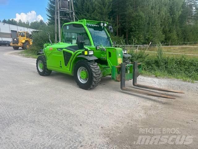 Merlo P 27.6 Plus テレスコーピックハンドラー