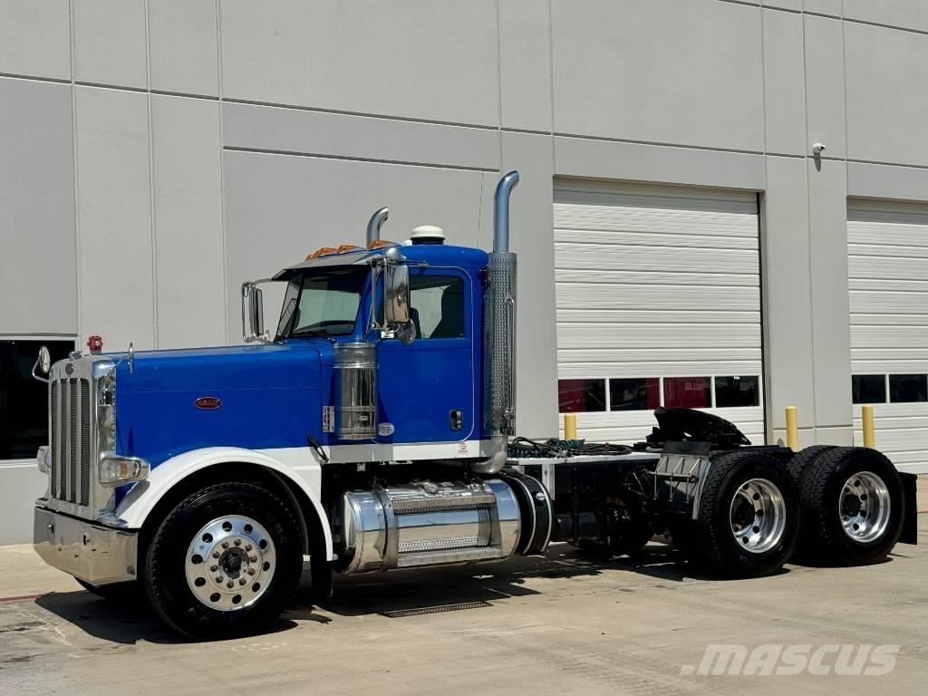Peterbilt 389 中古トラクターヘッド | トレーラーヘッド