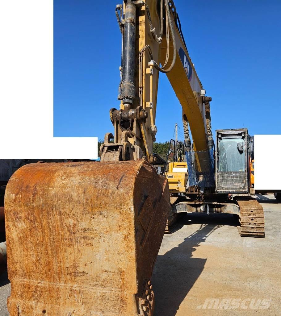 CAT 330FL 大型油圧ショベル12t以上（パワーショベル・ユンボ）