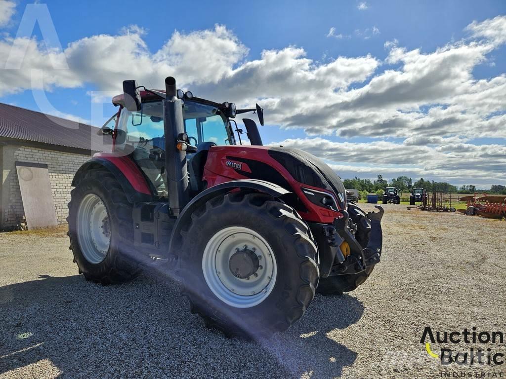 Valtra T 194 H トラクター