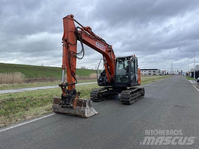 Hitachi ZX135US-5B 大型油圧ショベル12t以上（パワーショベル・ユンボ）