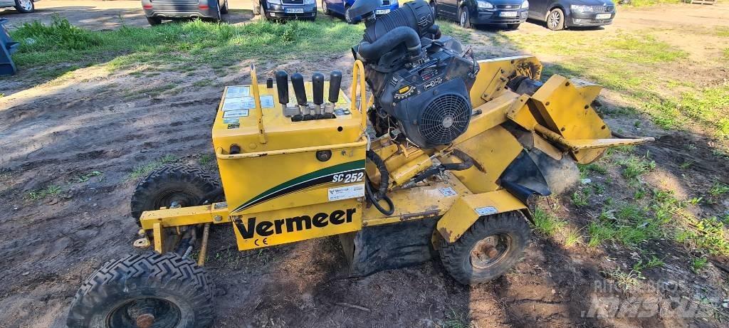 Vermeer SC252 スタンプグラインダー