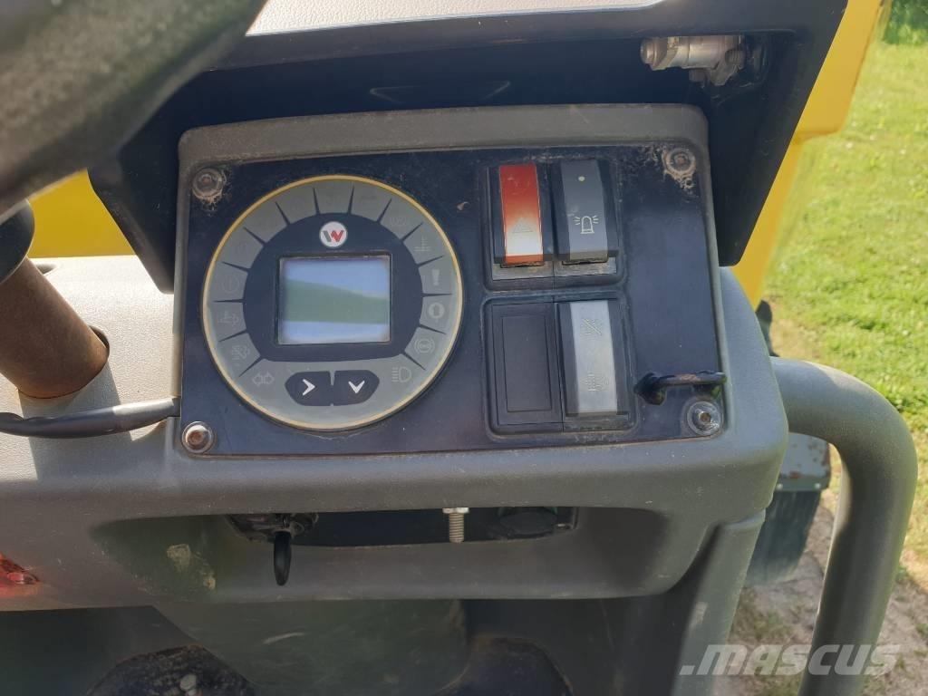 Wacker Neuson DW 60 サイト　ダンプ