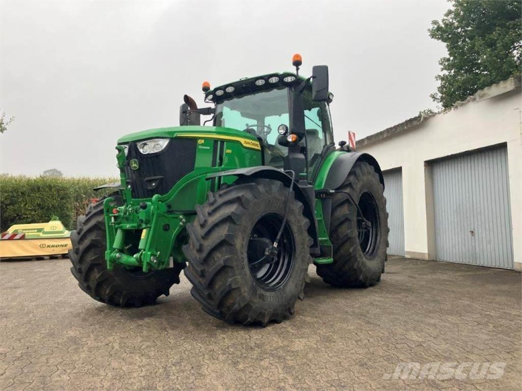 John Deere 6R 250 トラクター