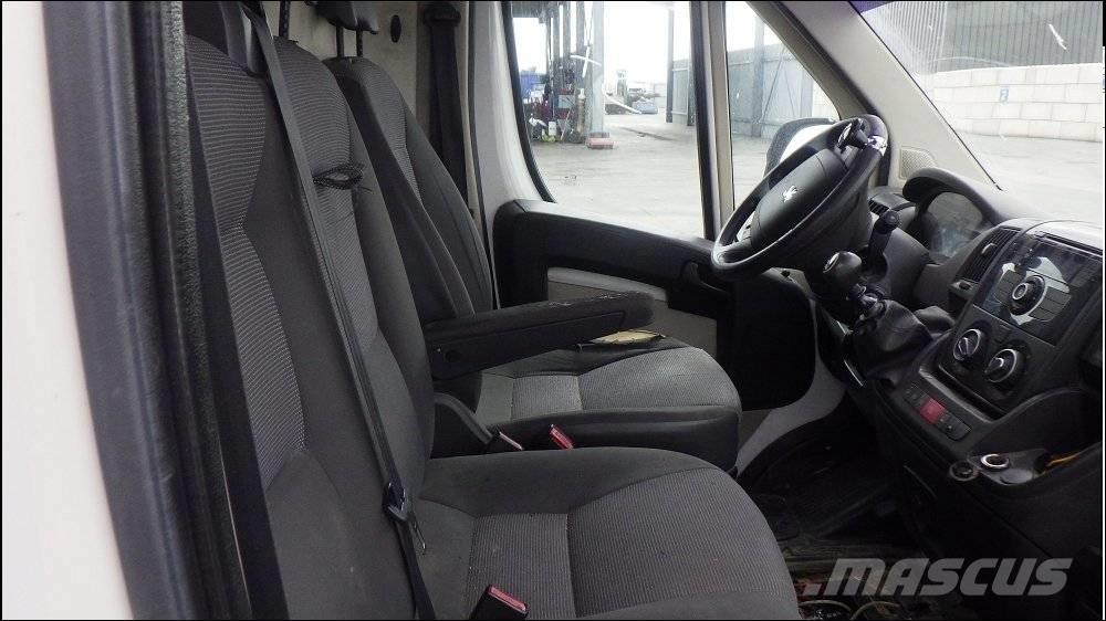 Peugeot Boxer 3 ボックストラック