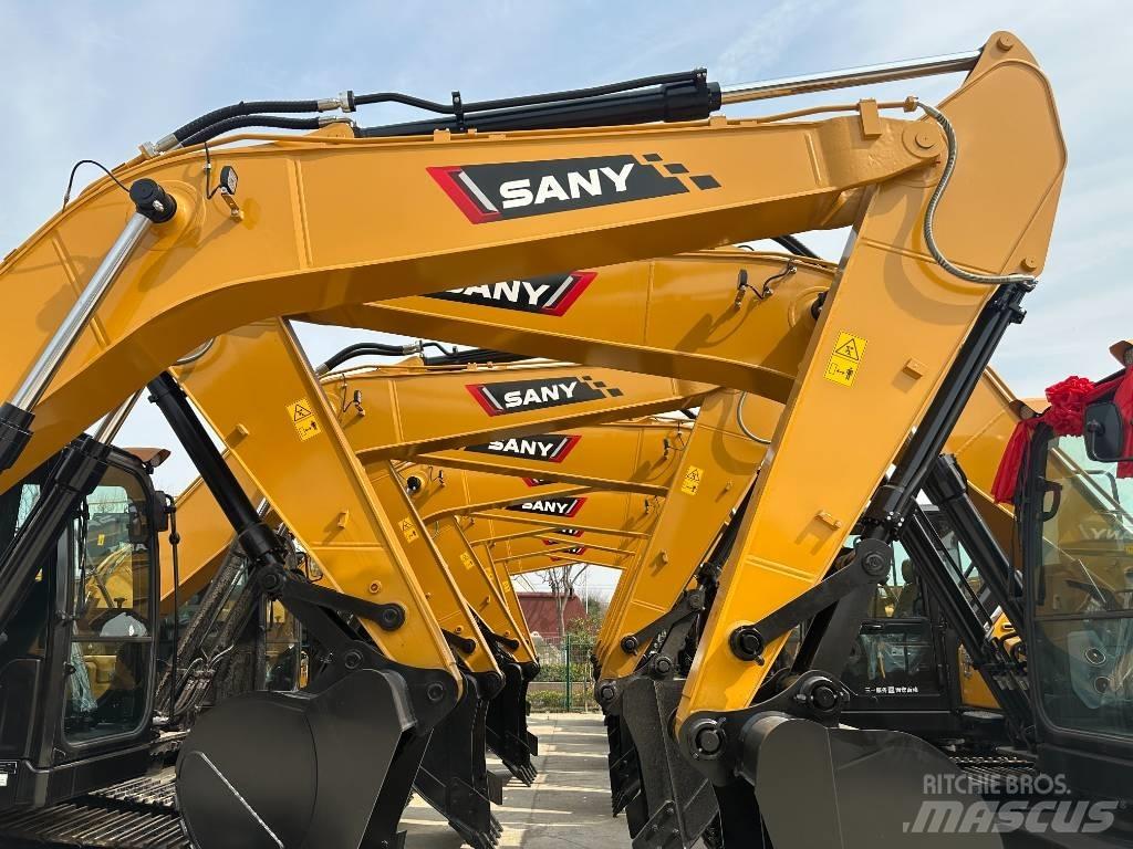 Sany SY215 大型油圧ショベル12t以上（パワーショベル・ユンボ）