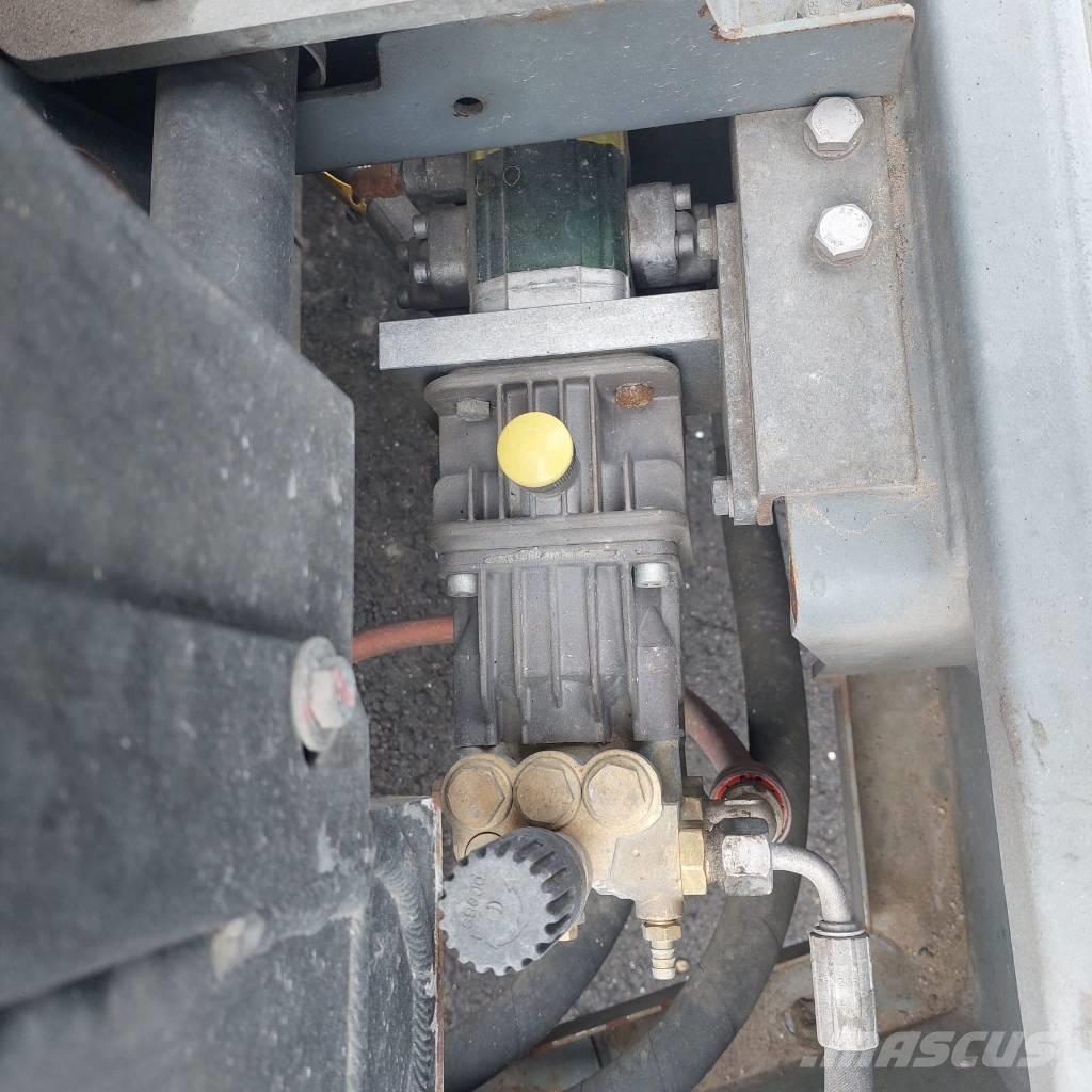 Putzmeister P 720 TD コンクリートポンプ車