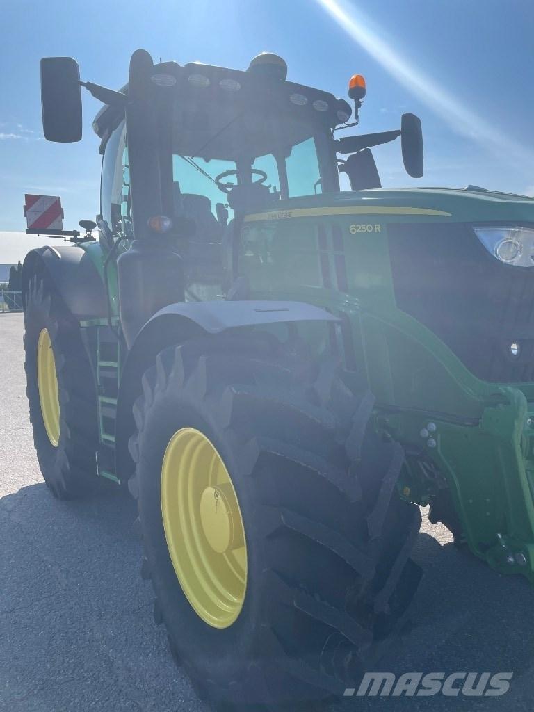 John Deere 6250 R トラクター