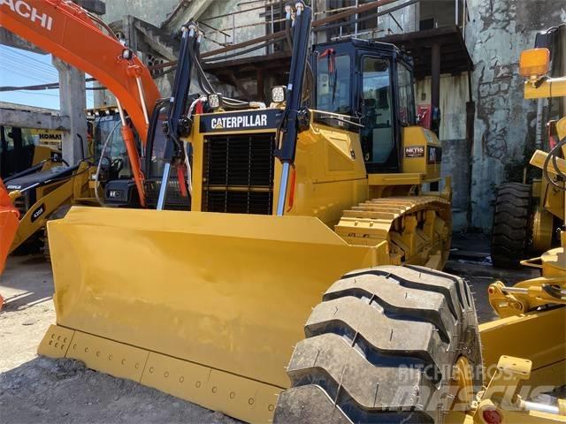 CAT D 6 G ブルドーザー