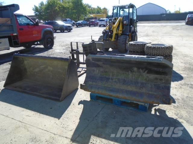 Wacker Neuson WL 30 ホイールローダー・タイヤショベル