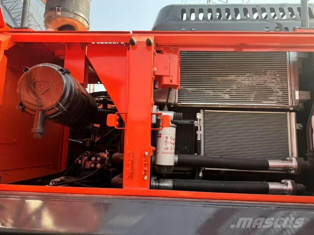 Doosan DX300 大型油圧ショベル12t以上（パワーショベル・ユンボ）