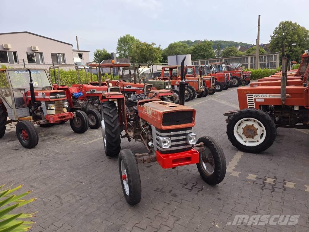 Massey Ferguson 158 トラクター