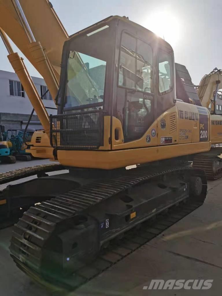 Komatsu PC 200-7 大型油圧ショベル12t以上（パワーショベル・ユンボ）