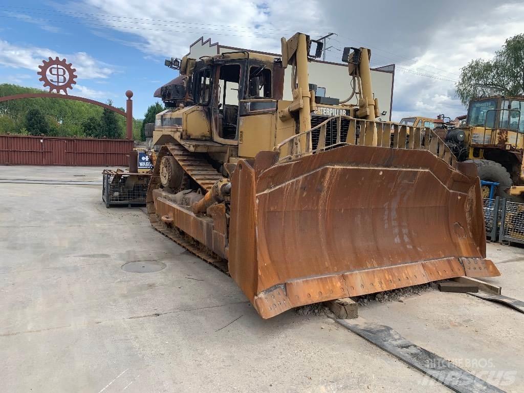 CAT D 8 R II ブルドーザー