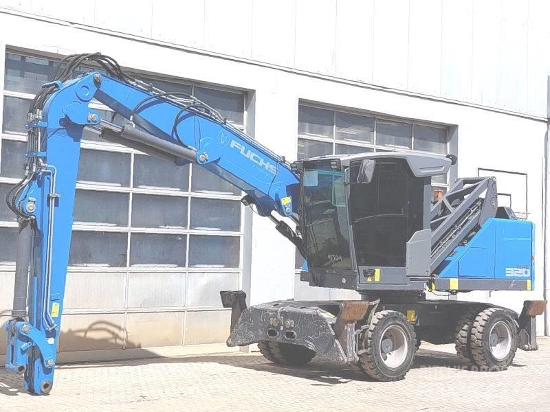 Fuchs MHL 320 F 廃棄物／工業産廃処理機