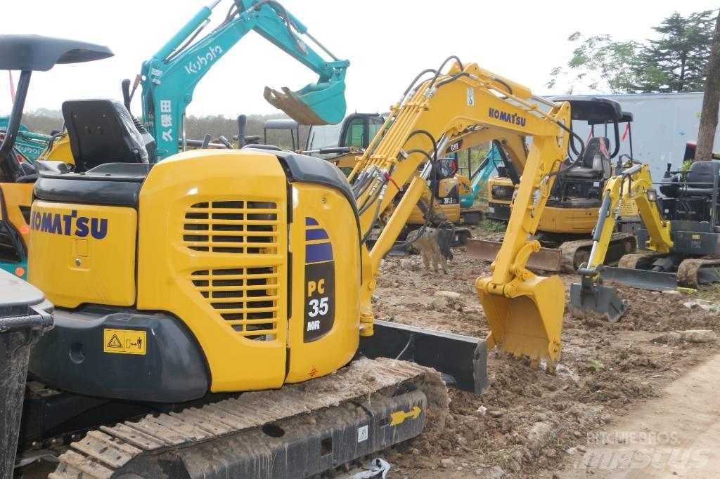 Komatsu pc35 ミニ油圧ショベル 7t以下（ミニユンボ・ミニディガー）