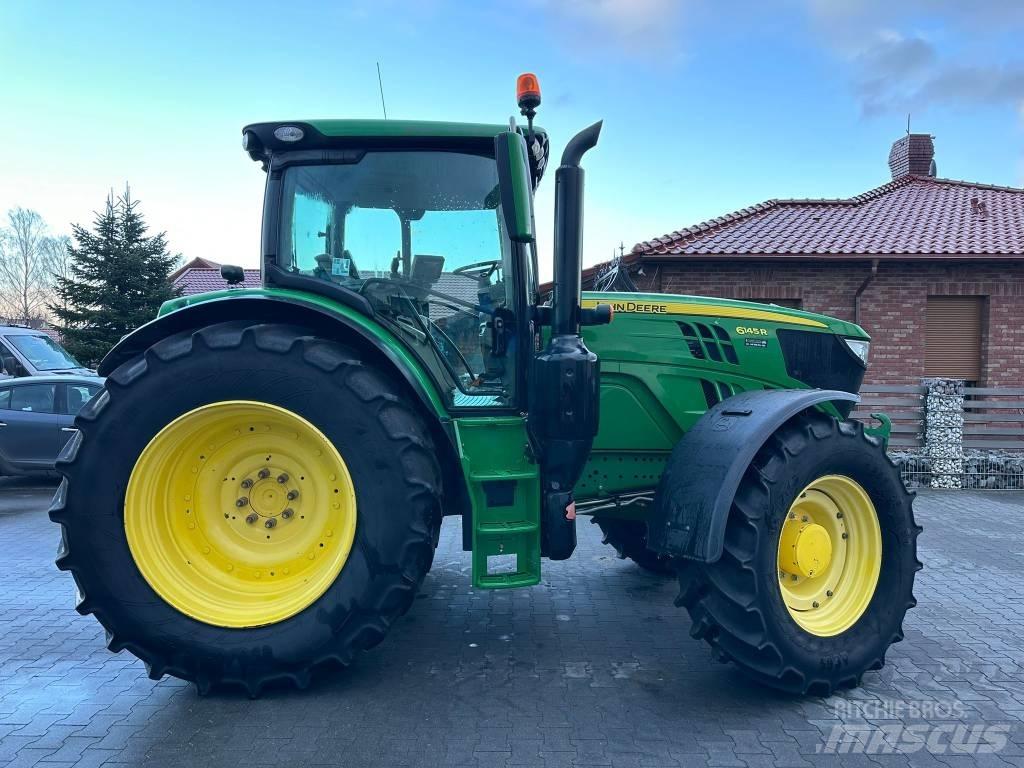 John Deere 6145 R トラクター