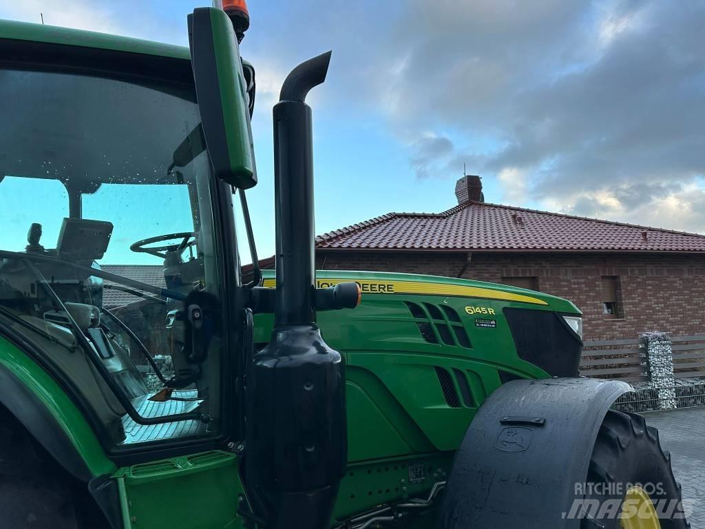 John Deere 6145 R トラクター