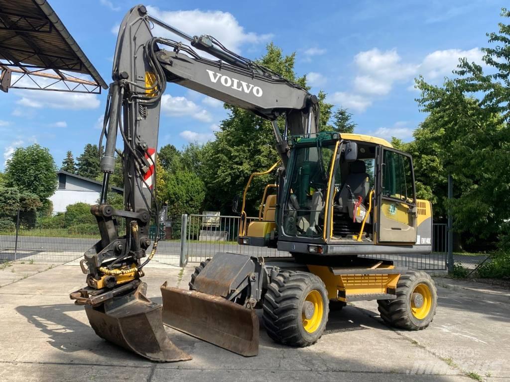 Komatsu EW 140 C ホイール式油圧ショベル（パワーショベル・ユンボ・バックホー）