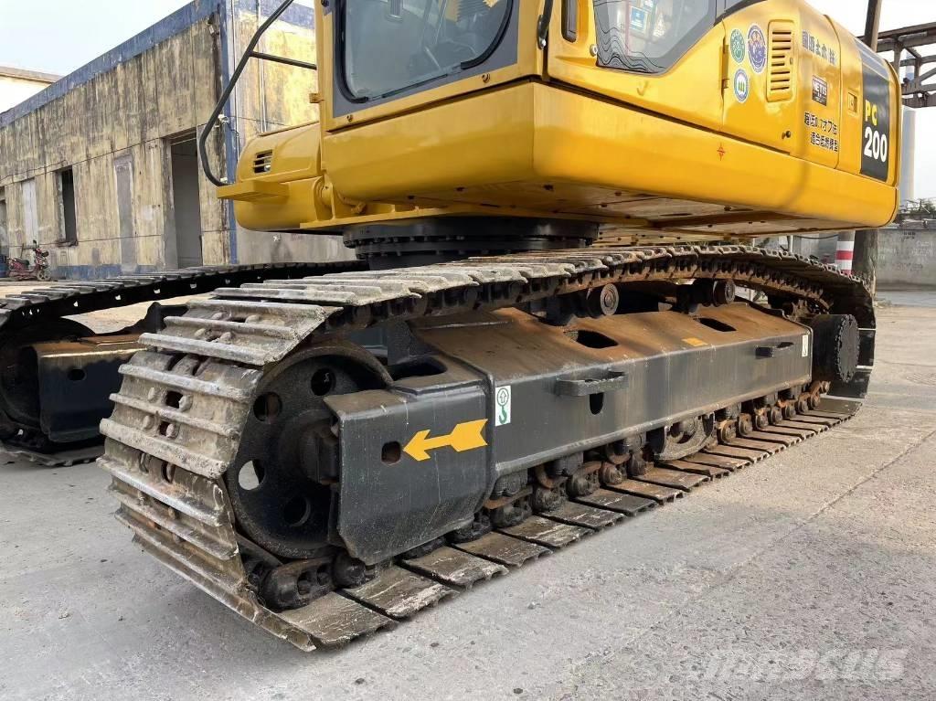 Komatsu PC 200-7 大型油圧ショベル12t以上（パワーショベル・ユンボ）