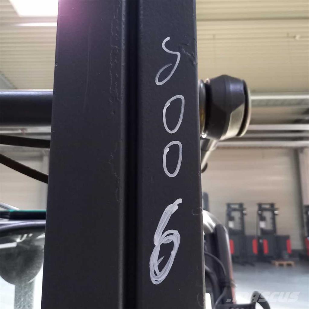 Linde E18L バッテリーフォークリフト