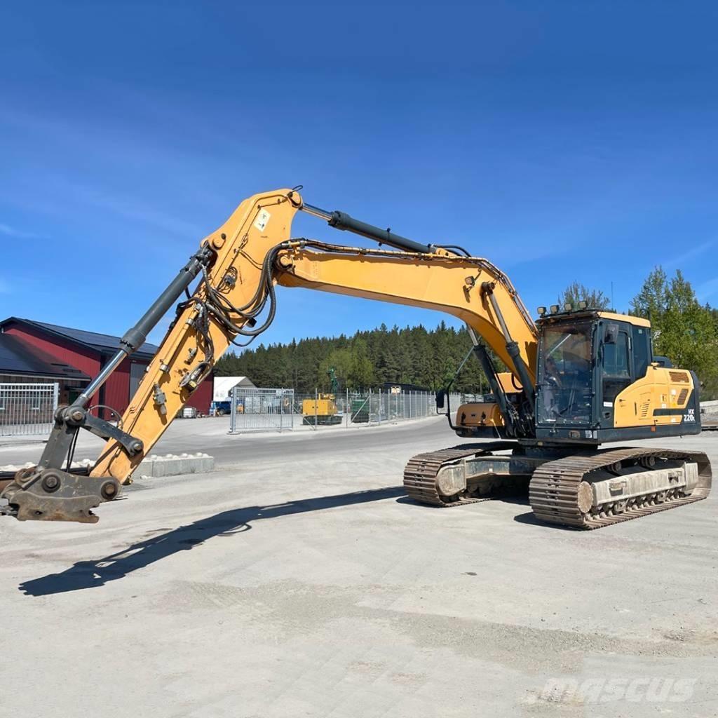 Hyundai HX220L 大型油圧ショベル12t以上（パワーショベル・ユンボ）