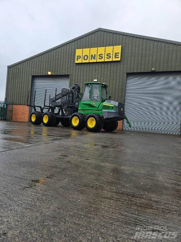 John Deere 1010 G フォワーダー