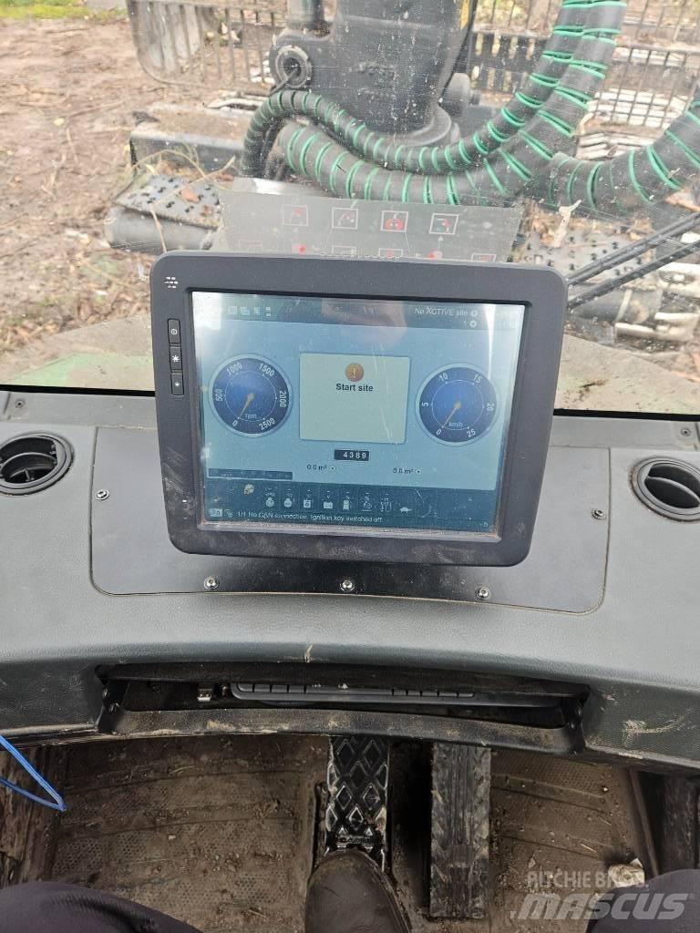 John Deere 1010 G フォワーダー