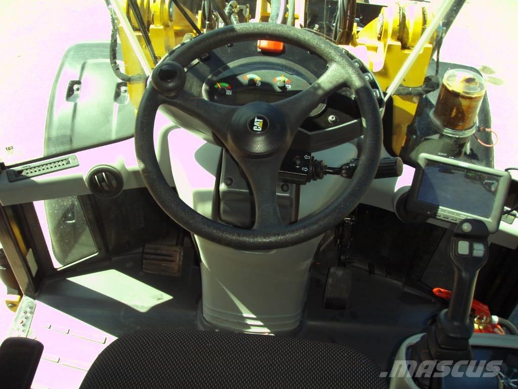 CAT 906 M ホイールローダー・タイヤショベル