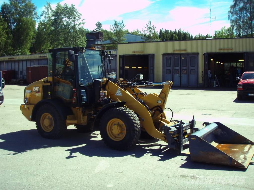 CAT 906 M ホイールローダー・タイヤショベル