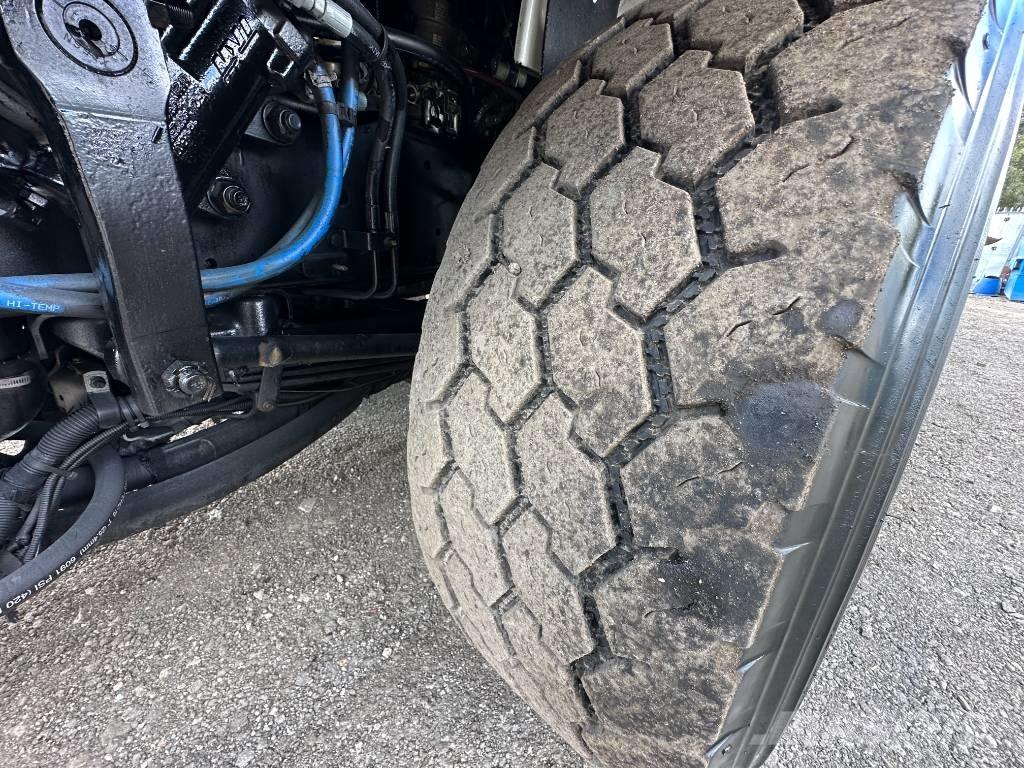 Freightliner M2 コンバイン／バキュームトラック