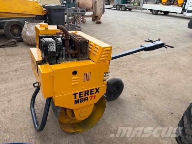 Terex MBR71 振動ローラ