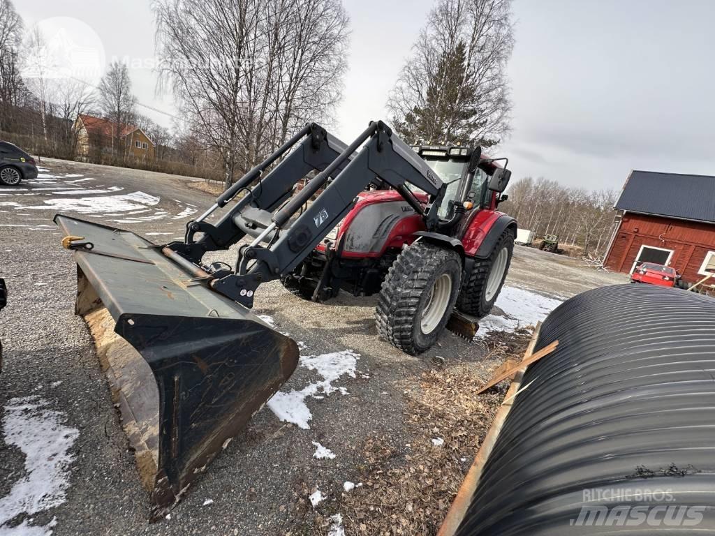 Valtra T 202 トラクター